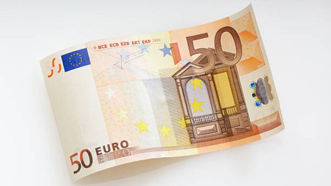 50 EUR
