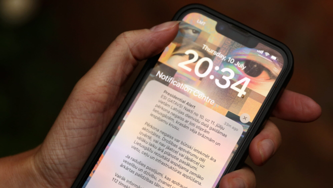 Ceturtdien Latvijā pirmo reizi nosūtīts šūnu apraides paziņojums