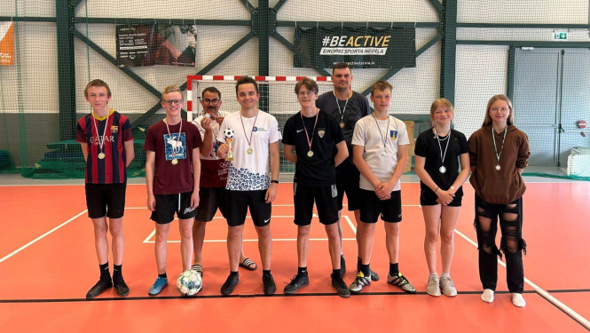 Mērsraga  meistarsacīkšu telpu futbolā 9. posma uzvarētāji