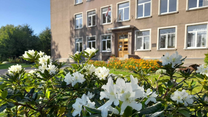 Kolkas sākumskola