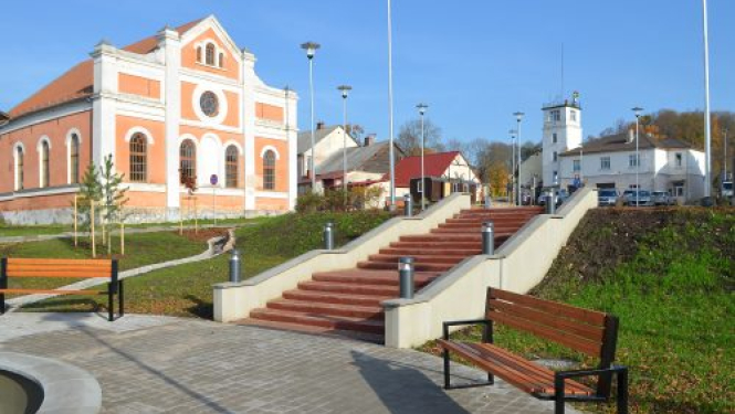 sabile_centra_laukums_sanda_porina_2019_oktobris_6-500x350.jpg