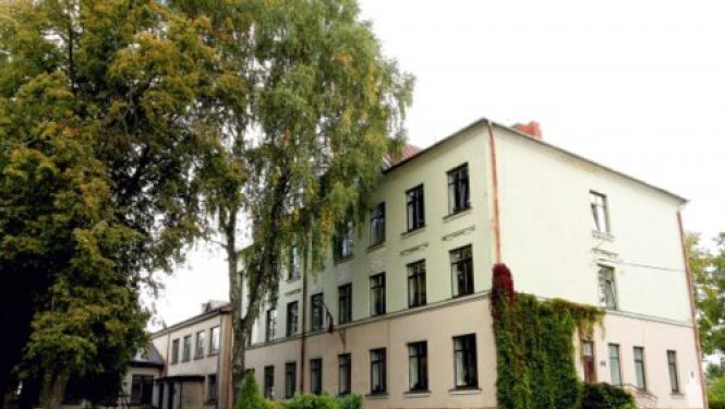 Talsu pamatskola
