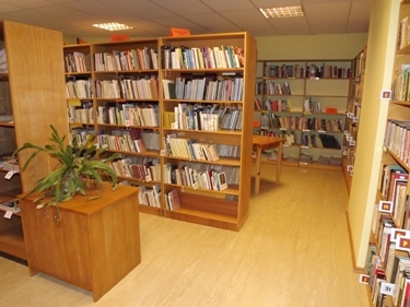 dizstendes-bibl.jpg