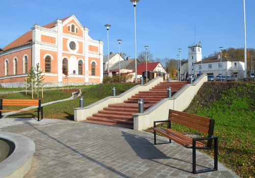 sabile_centra_laukums_sanda_porina_2019_oktobris_6-500x350.jpg