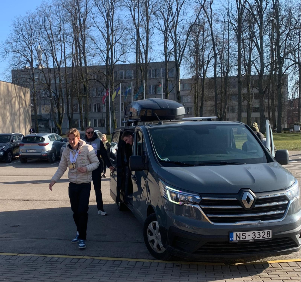 Pasaules junioru čempionāta biatlonā dalībnieku sagaidīšana