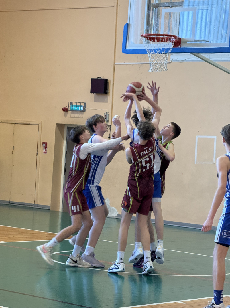 U14 basketbola spēle Talsos