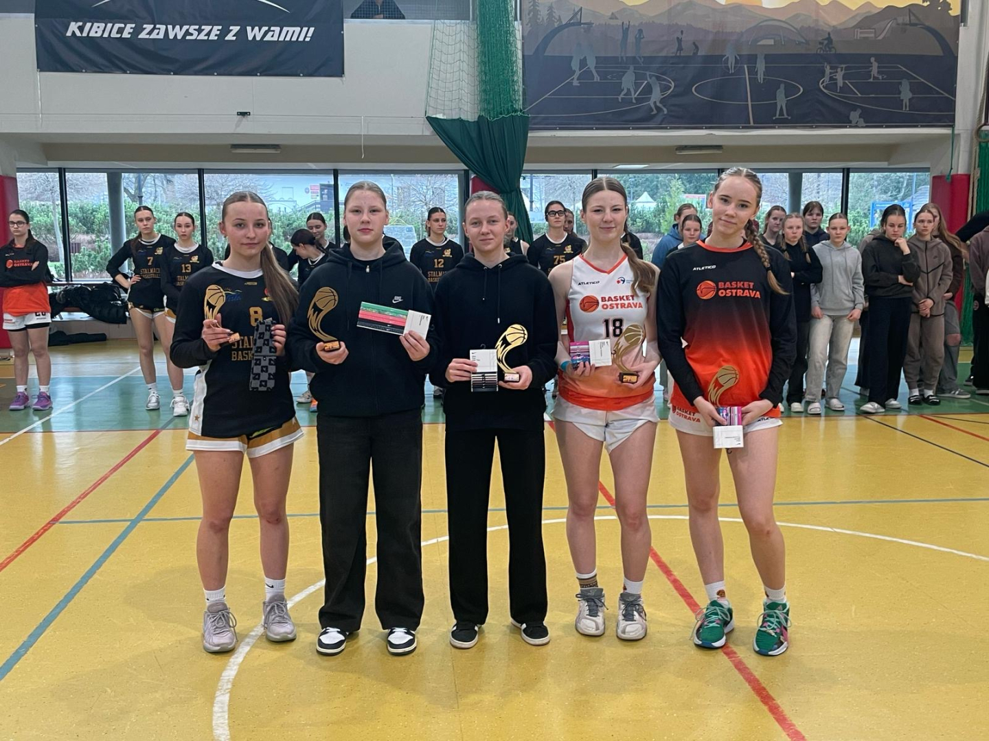 U16 meitenes basketbola turnīrā Polijā