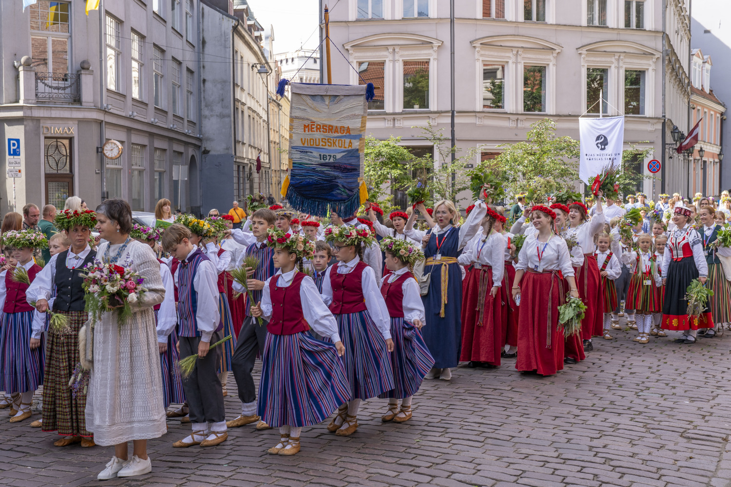 XIII Latvijas Skolu jaunatnes dziesmu un deju svētk