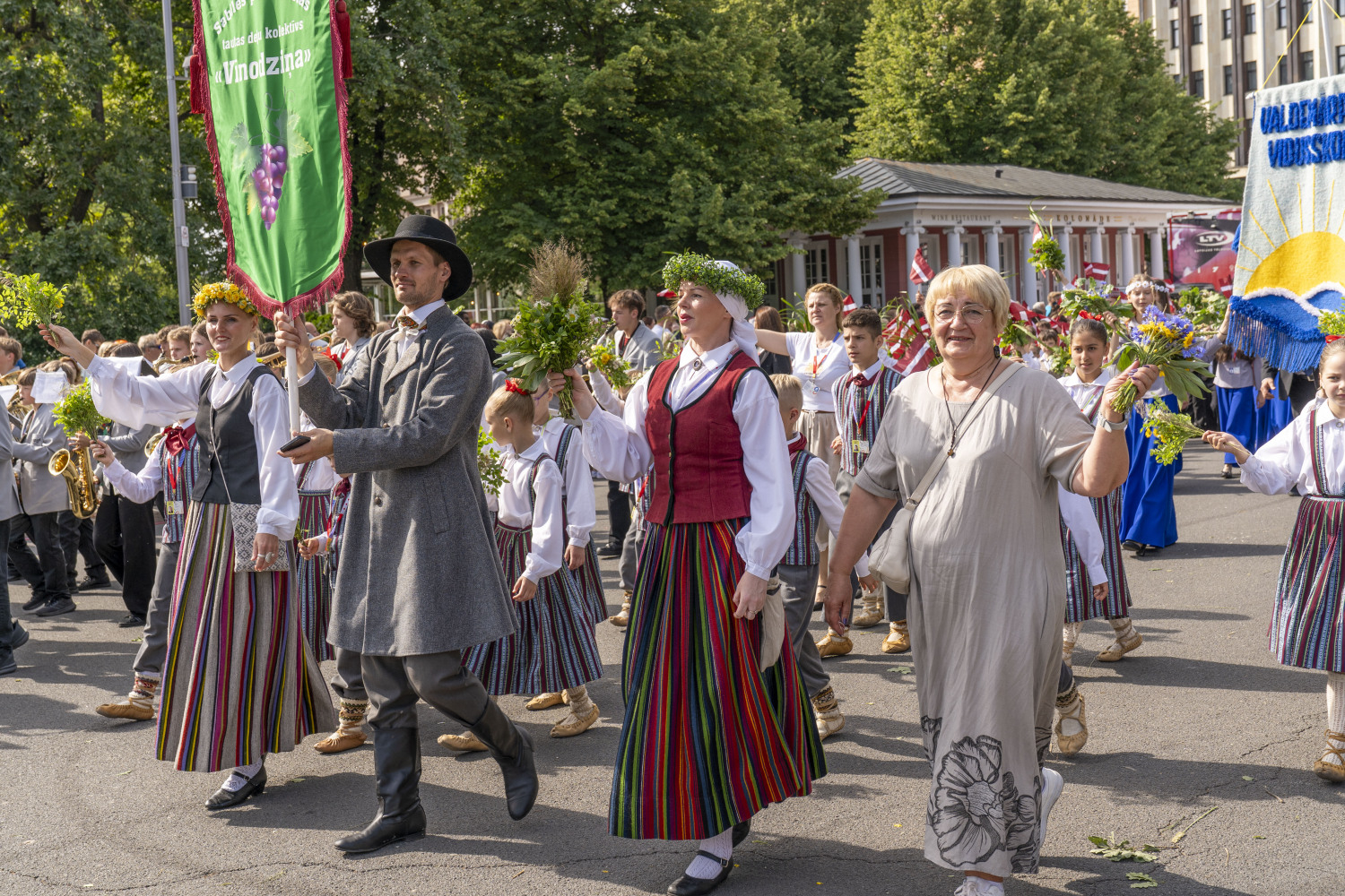 XIII Latvijas Skolu jaunatnes dziesmu un deju svētki