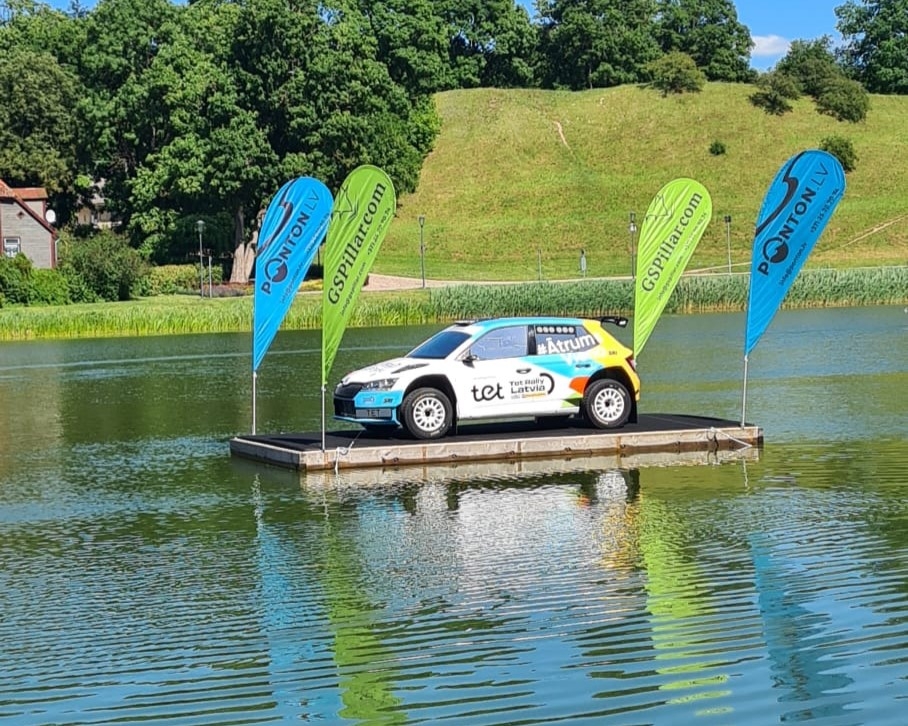 Tet Rally Latvia auto Talsu ezerā