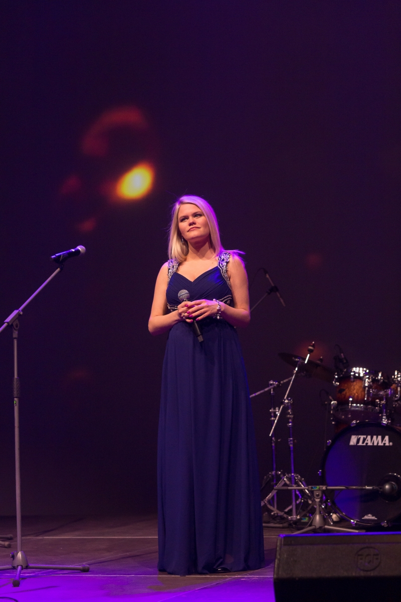 Uzstājas Amanda Maržecka (44)