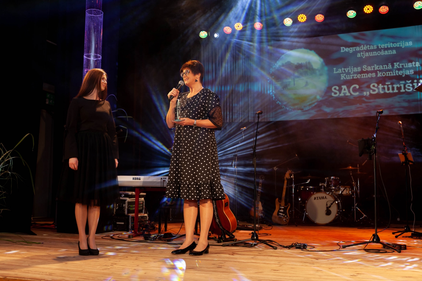Dace Zeļģe pasniedz apbalvojumu SAC (67)
