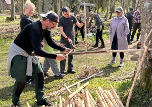 Lībiešu krasta ciemu koku žogu meistarklases