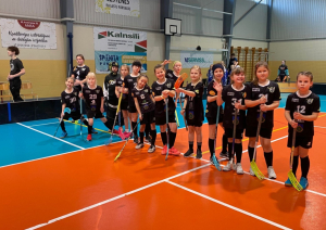 Florbola spēle U10 meitenēm