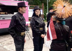 Zvejnieksvētki Rojā ienes dzīvesprieku un piejūras tradīciju burvību