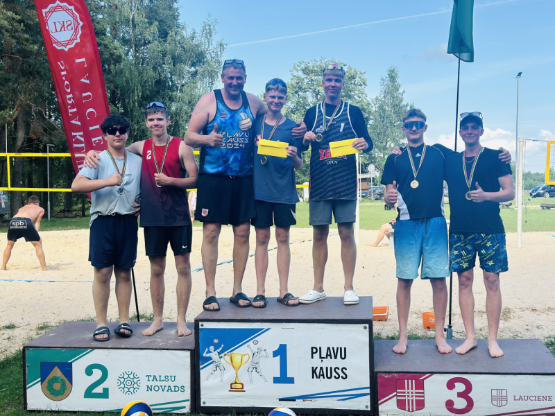 Aizvadīts Talsu novada čempionāts pludmales volejbolā 