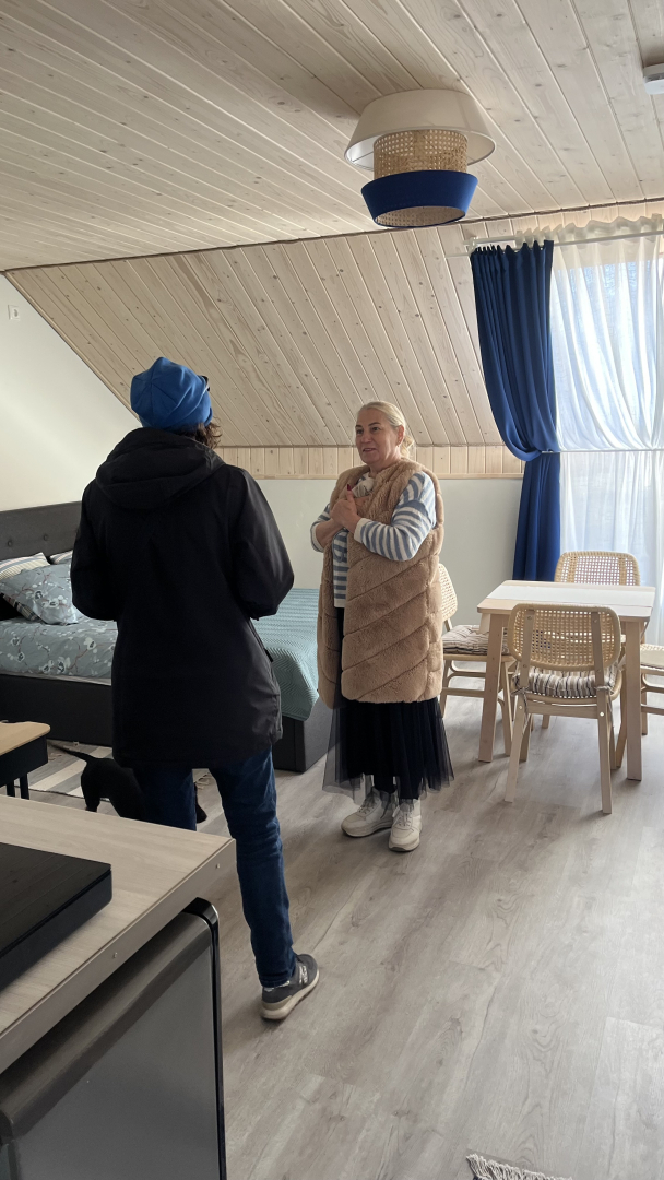 Inese Rudze prezentē darījuma tūrisma iespējas viesu namā „Priežlejas” Mērsragā