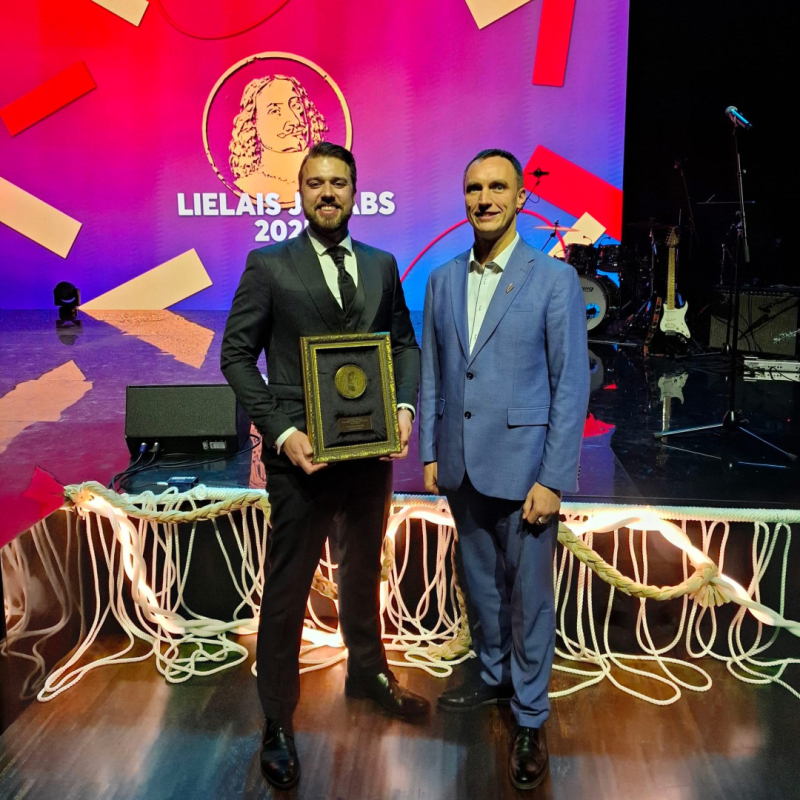 Kurzemes tūrisma balvu saņem Melnsila kempings