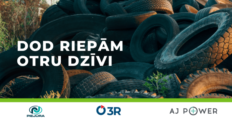 Plakāts ar aicinājumu nodot nolietotās riepas pārstrādei. Uz tumša nolietotu riepu krāvuma fona lieliem baltiem burtiem rakstīts „Dod riepām otru dzīvi”. Plakāta apakšdaļā redzami SIA „AAS „Piejūra””, SIA „3R” un AS „AJ Power Recycling” logotipi.