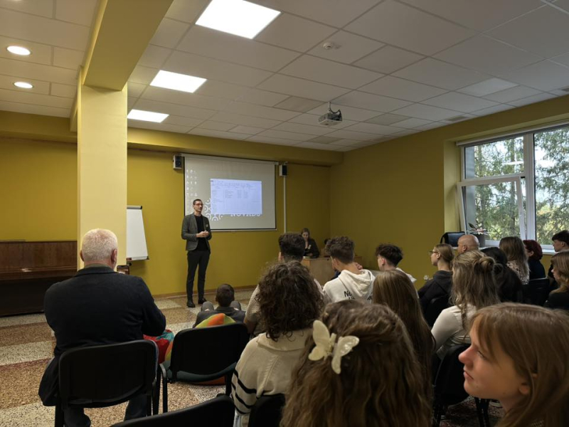 Talsu novada jaunieši prezentē attīstības idejas projekta „Domnīca” noslēguma pasākumā