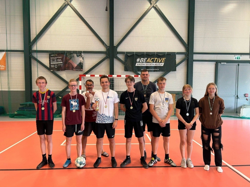 Mērsraga  meistarsacīkšu telpu futbolā 9. posma uzvarētāji