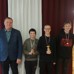 Mērsraga vidusskolas kausa izcīņa dambretē