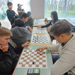 Mērsraga vidusskolas kausa izcīņa dambretē