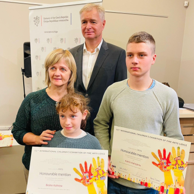 Talsu novada Bērnu un jauniešu centra audzēkņi laureātu vidū starptautiskajā izstādē-konkursā „Lidice 2025”