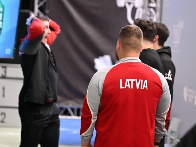 Edgars Tīfentāls pārstāvējis Dundagas sporta klubu „Dandijs” Pasaules čempionātā klasiskajā spēka trīscīņā
