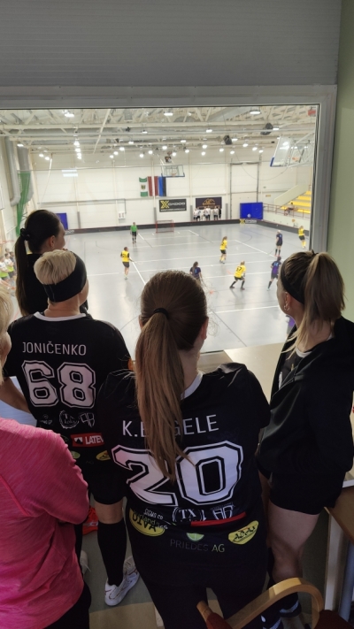 Jaunizveidotā FK „Talsi” sieviešu florbola komanda