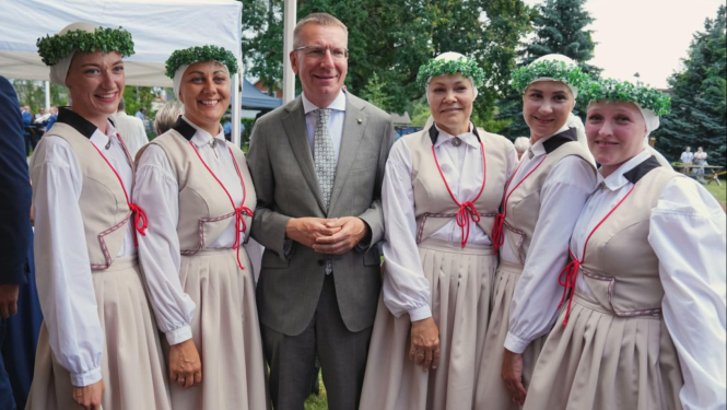 Ainažu jūras skolas muzeja svētkos piedalās arī Valdemārpils pārstāvji