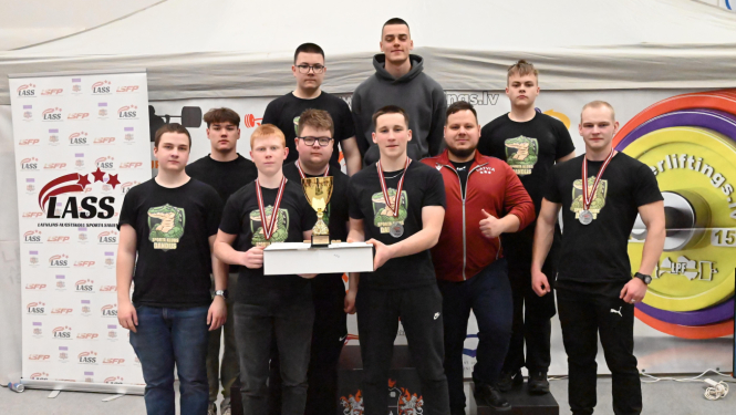 Noslēdzies Latvijas čempionāts spēka trīscīņā jauniešiem, junioriem un senioriem