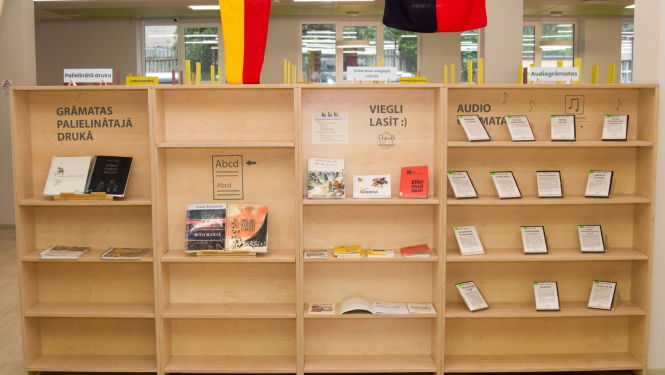 Bibliotēkā – grāmatas palielinātajā drukā, vieglajā valodā un CD formātā
