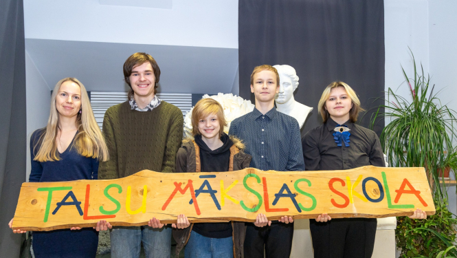 Talsu Mākslas skola atzīmē 35 gadu jubileja