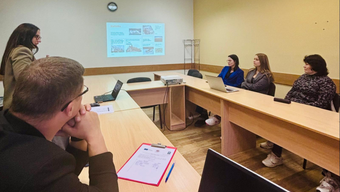 Talsu novada iedzīvotājiem aizvadīta praktiska nodarbība par apdrošināšanu