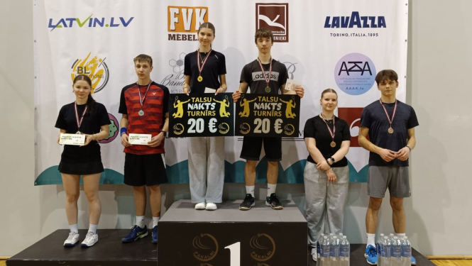 Talsu nakts turnīra badmintonā uzvarētāji