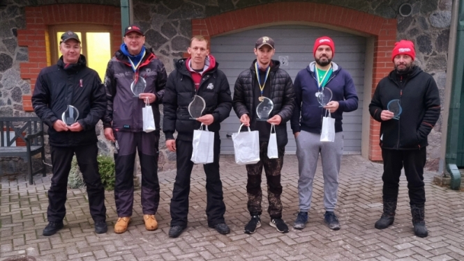 Ģibuļu kausa spiningošanā uzvarētāji