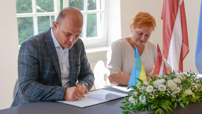 tiek parakstīts starptautiskās sadarbības līgums ar Čortkivas pilsētu Ukrainā