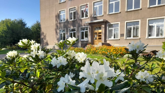 Kolkas sākumskola