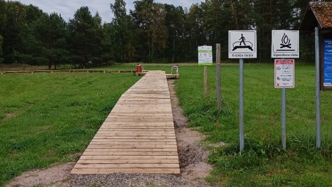Pastaigu laipa Valgalciemā
