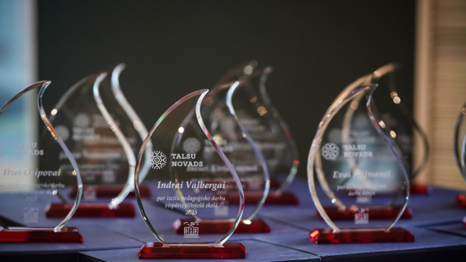 Skolotāju godināšana 2025 Edgara Lāča foto