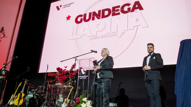 Volejbola trenerei Gundegai Lapiņai Volejbola gada balva nominācijā „Mūža ieguldījum