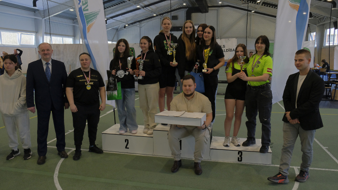 Dundagas sporta klubam „Dandijs” panākumi Latvijas čempionātā svara stieņa spiešanā guļus vecuma grupām