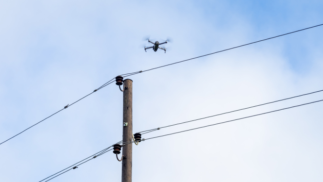 Elektrolīniju apsekošana ar dronu