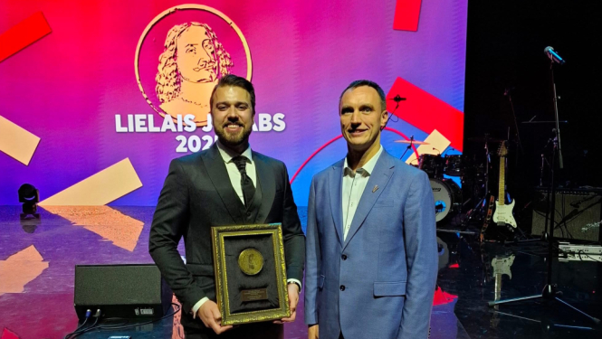 Kurzemes tūrisma balvu saņem Melnsila kempings