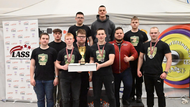 Noslēdzies Latvijas čempionāts spēka trīscīņā jauniešiem, junioriem un senioriem