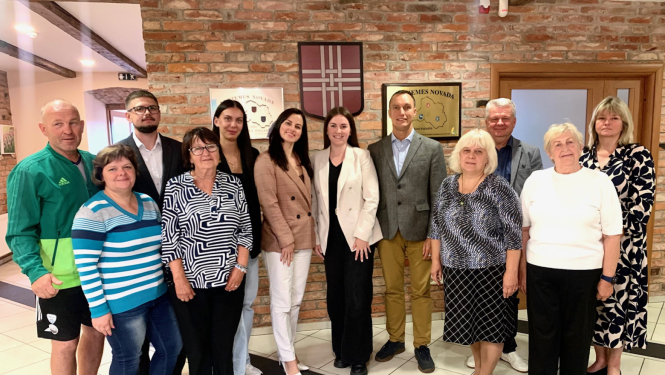 Laucienē tiekas kultūras un sporta darbinieki