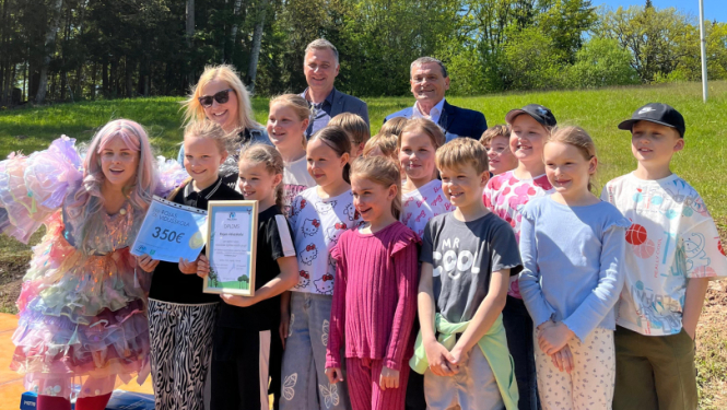 Makulatūras konkursa dalībnieki