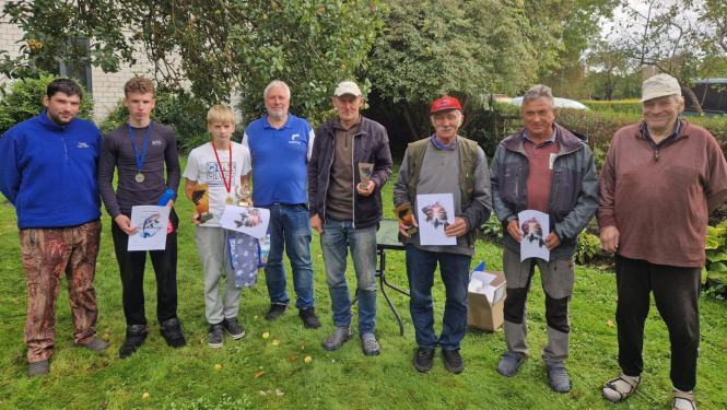 Noskaidroti labākie makšķernieki Leo Tomaņa kausa izcīņā Talsu ezerā