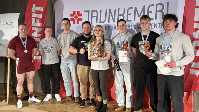 Dundagas „Dandijs” pārved medaļas no Jūrmalas čempionāta svara stieņa spiešanā guļus uz atkārtojuma skaitu